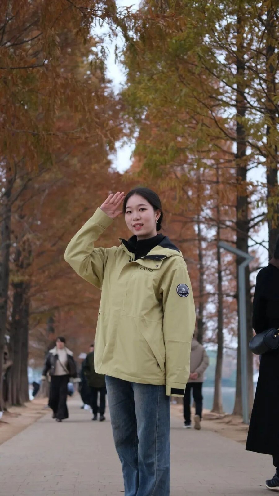 用暖心服务守护游客安全